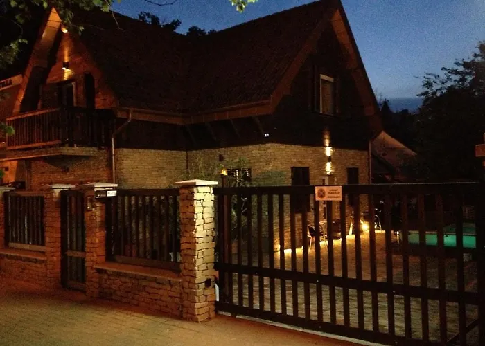 Smeraldo Πανσιόν