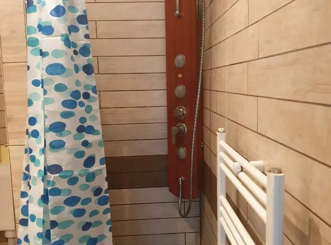 Smeraldo Πανσιόν 3*